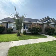 Hedge-TrimmingLandscape-Bed-Cleanup-Conway-SC 2