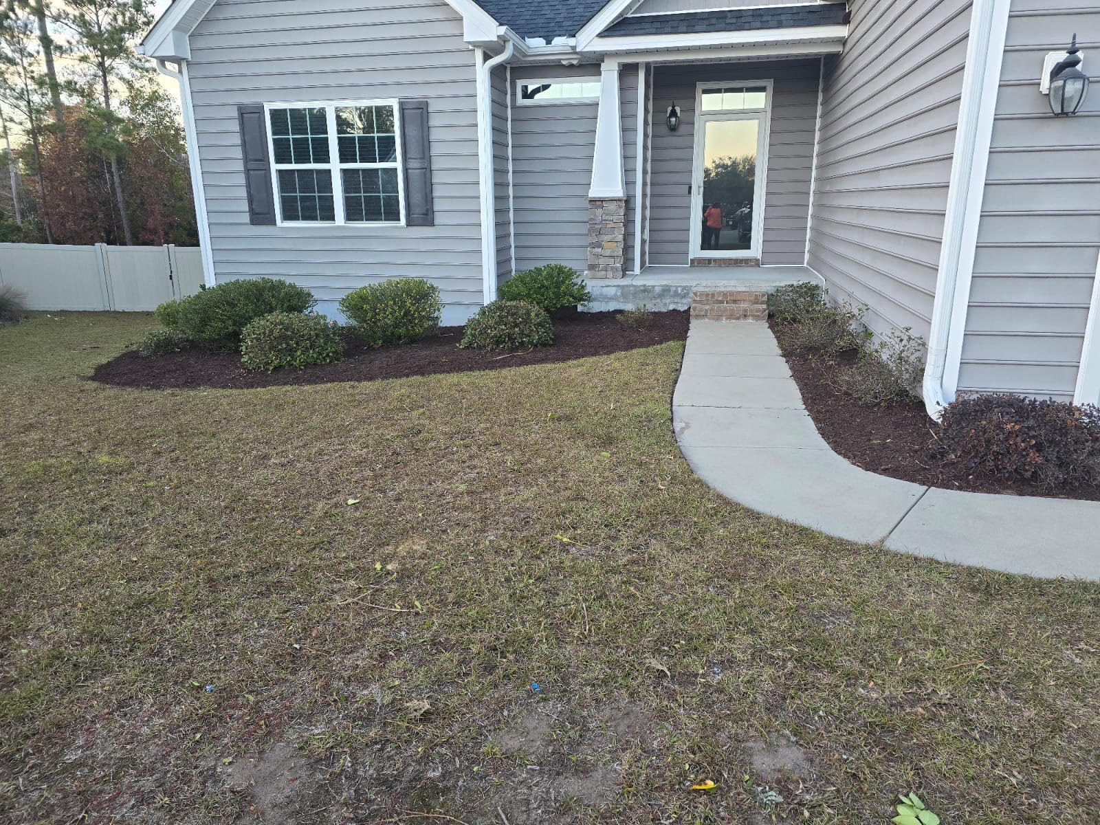 Top Quality Mulching and Hedge Trimming Project Myrtle Beach, SC